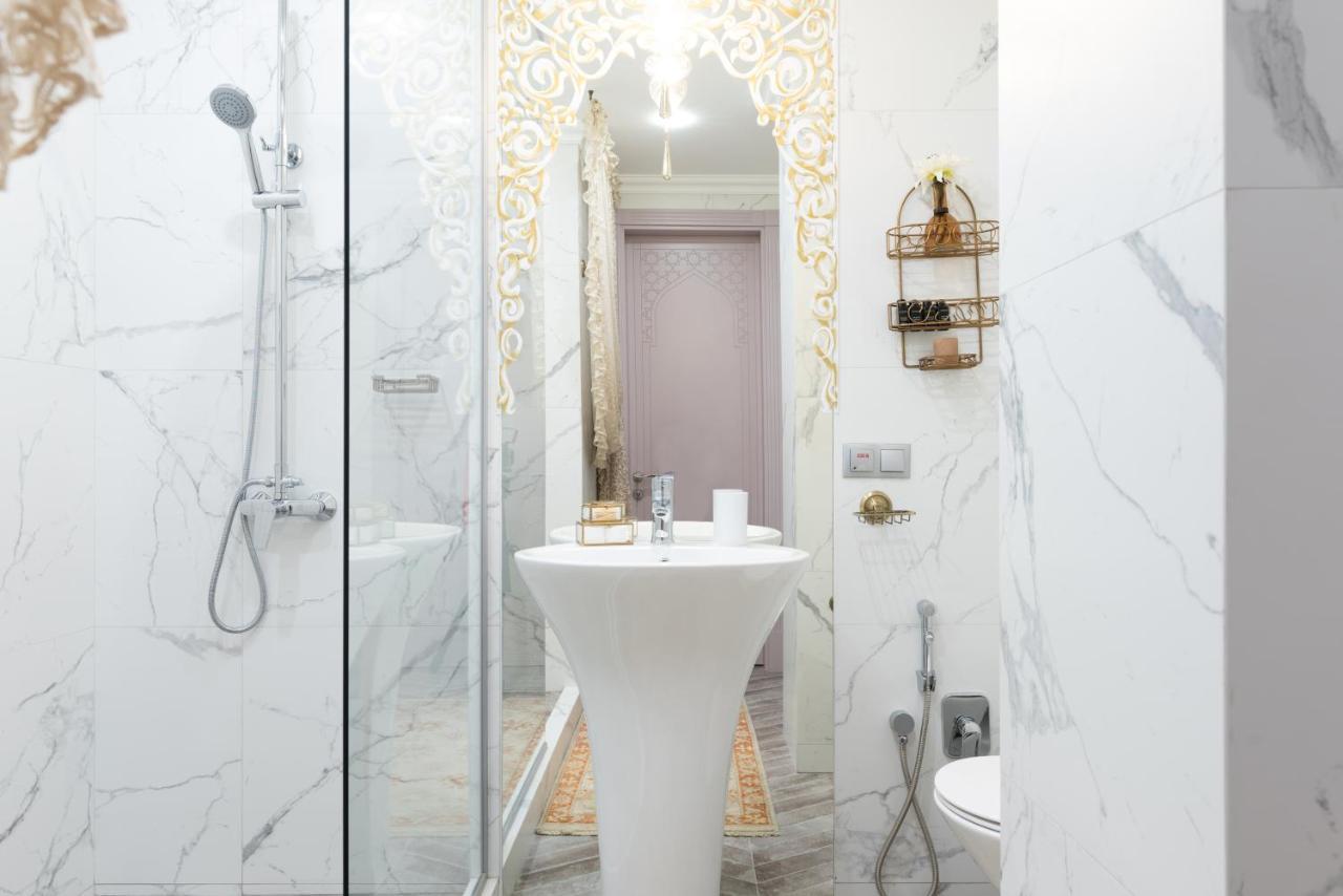 Mr Grey Boutique Hotel 敖德萨 外观 照片